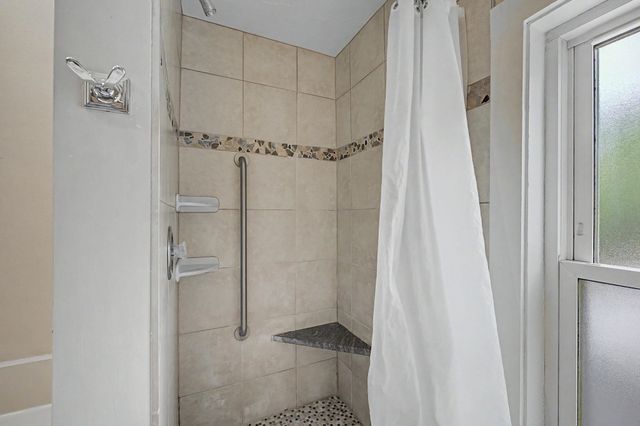 326 Walnut Street, Manchester, NH 03104