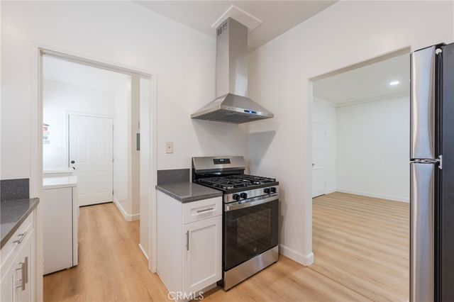 1123 French Street, Santa Ana, CA 92701