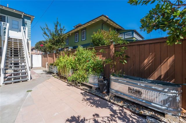 1123 French Street, Santa Ana, CA 92701