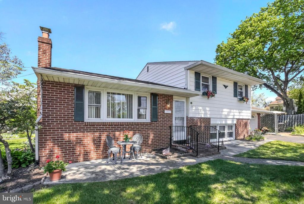 2775 WOODROW AVE, Glenside, PA 19038