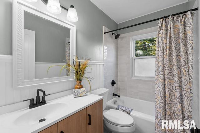 2717 7TH Street, Moline, IL 61265