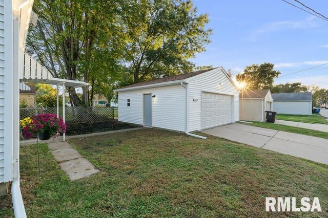 2717 7TH Street, Moline, IL 61265