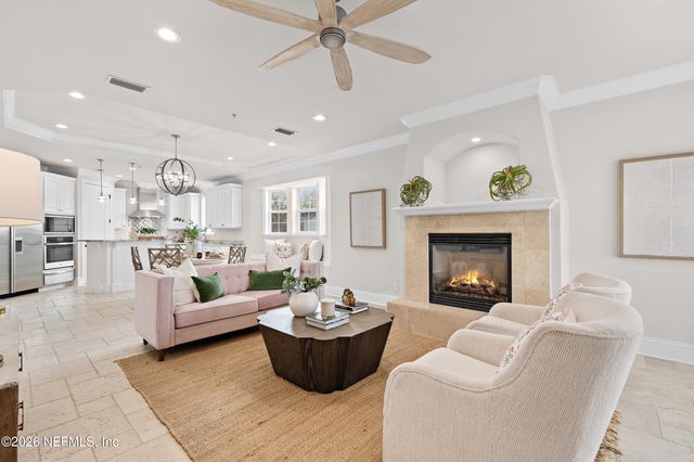 1616 RIVER Road 102, Jacksonville, FL 32207