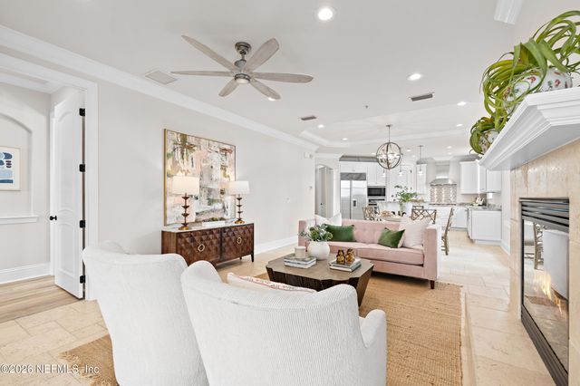 1616 RIVER Road 102, Jacksonville, FL 32207