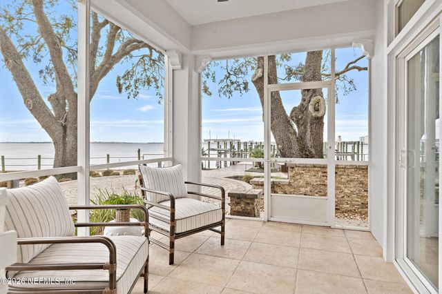 1616 RIVER Road 102, Jacksonville, FL 32207