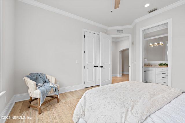 1616 RIVER Road 102, Jacksonville, FL 32207