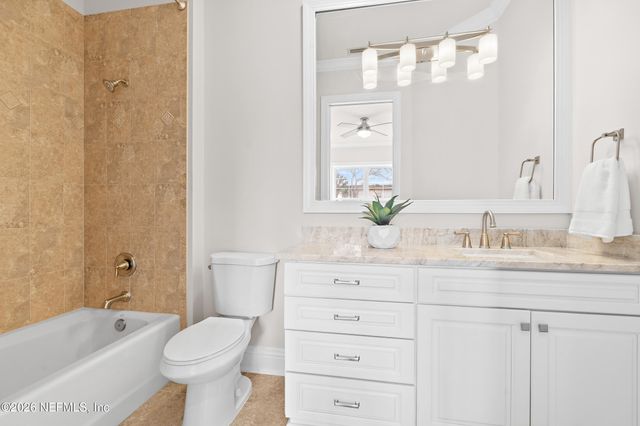 1616 RIVER Road 102, Jacksonville, FL 32207