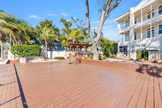 1616 RIVER Road 102, Jacksonville, FL 32207