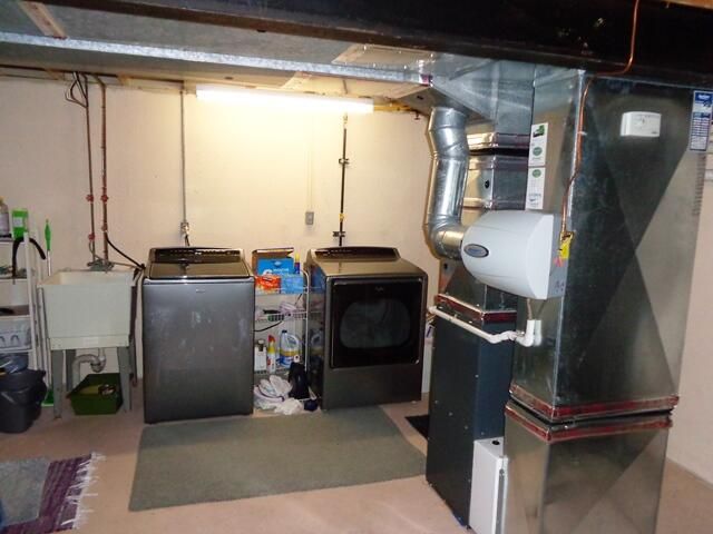 21053 E Glen Haven Circle, Novi, MI 48374