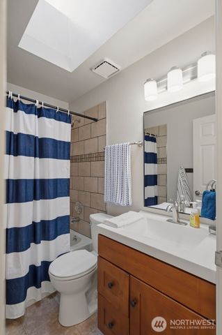 11002 SE 220th Place, Kent, WA 98031