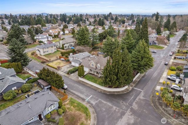 11002 SE 220th Place, Kent, WA 98031