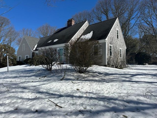23 Farm Ln, Dennis, MA 02660