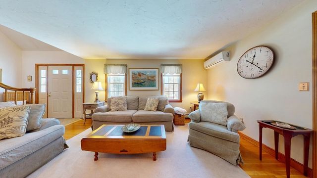 23 Farm Ln, Dennis, MA 02660