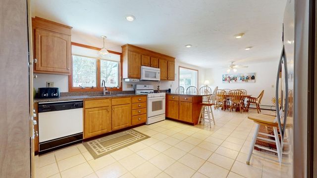 23 Farm Ln, Dennis, MA 02660