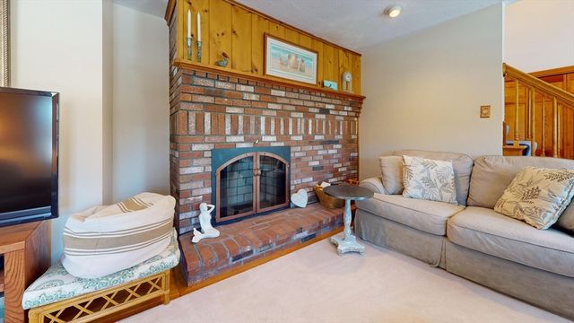 23 Farm Ln, Dennis, MA 02660