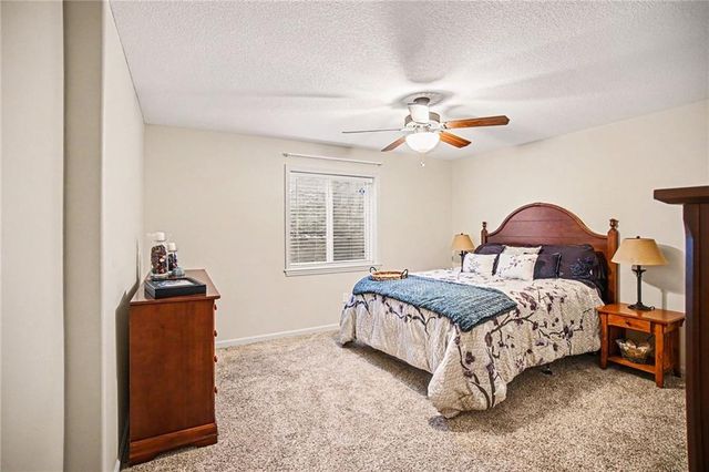 98 Continental Street, Lansing, KS 66043