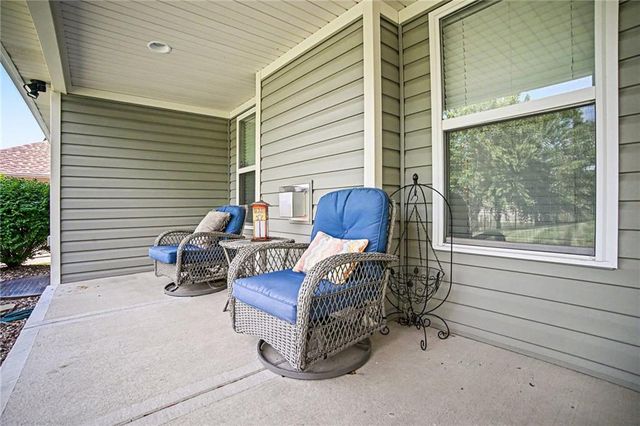 98 Continental Street, Lansing, KS 66043