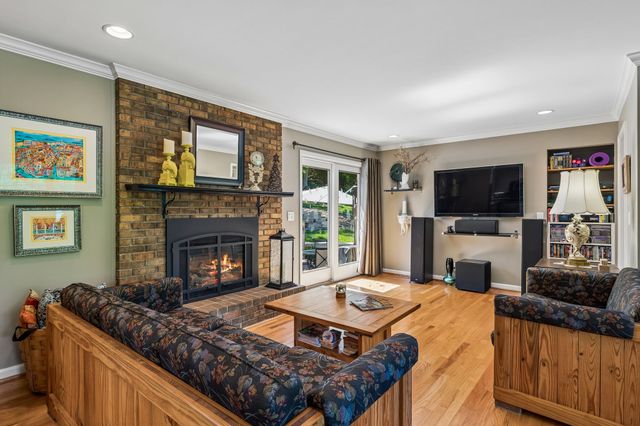 808 Rodney Dr, Nashville, TN 37205