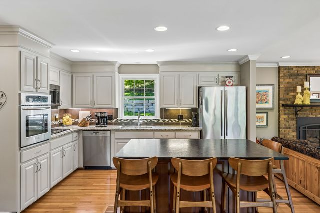 808 Rodney Dr, Nashville, TN 37205
