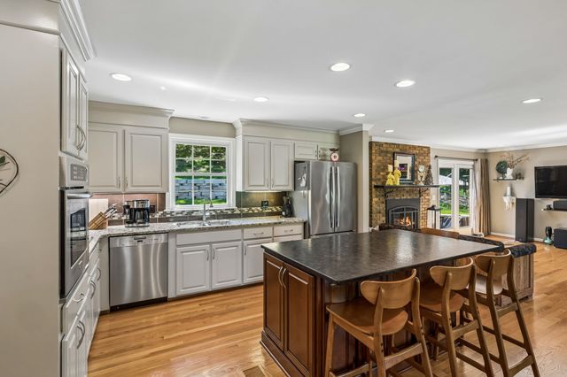 808 Rodney Dr, Nashville, TN 37205