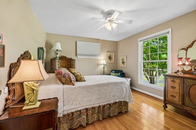808 Rodney Dr, Nashville, TN 37205