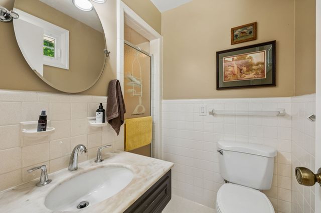 808 Rodney Dr, Nashville, TN 37205