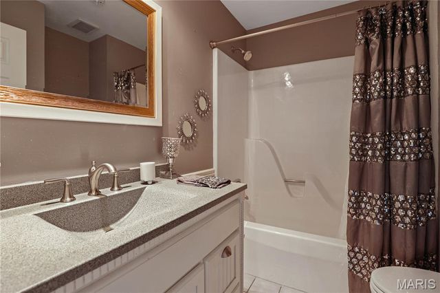 1226 Beaver Trail Drive, Ferguson, MO 63135