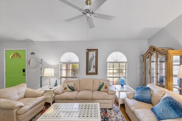 735 PARK AVENUE, Orange City, FL 32763