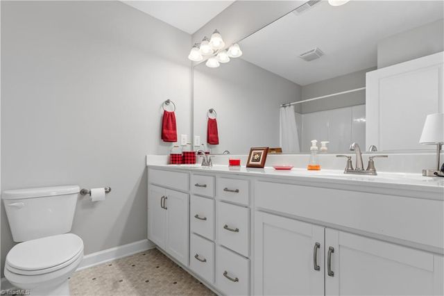 112 Mccleskey Drive, Yadkinville, NC 27055