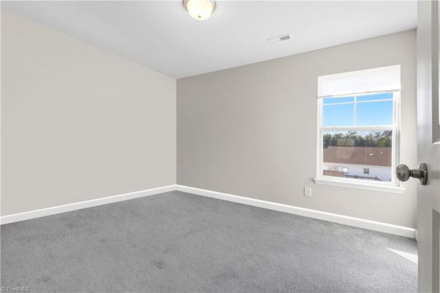 112 Mccleskey Drive, Yadkinville, NC 27055