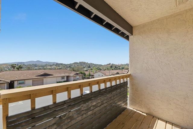 1260 Soria Glen, Escondido, CA 92026