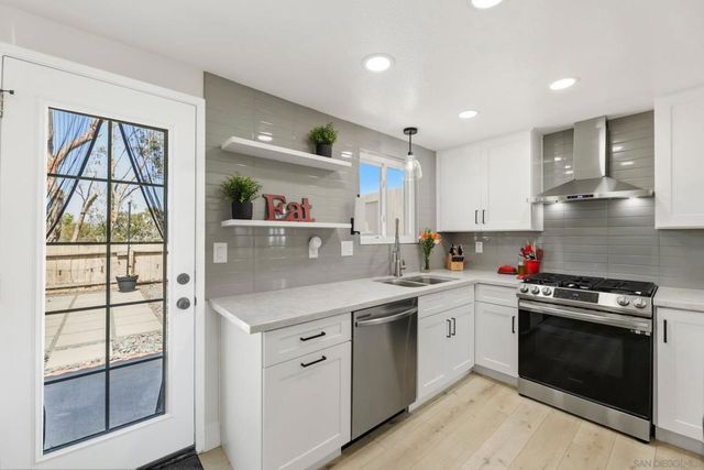1260 Soria Glen, Escondido, CA 92026