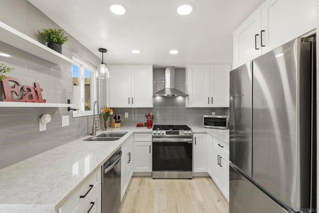 1260 Soria Glen, Escondido, CA 92026