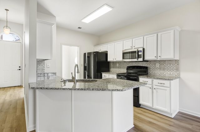 8544 GRIFFIN PARK DR, Memphis, TN 38018