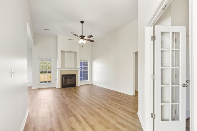 8544 GRIFFIN PARK DR, Memphis, TN 38018