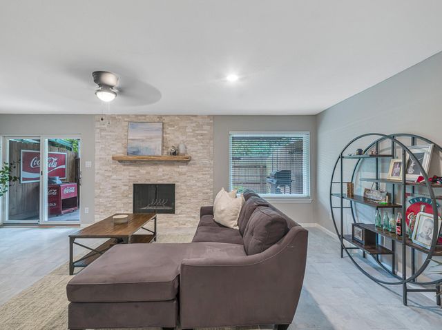 1669 W Sam Houston Parkway S, Houston, TX 77042