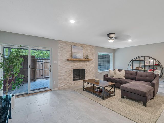 1669 W Sam Houston Parkway S, Houston, TX 77042