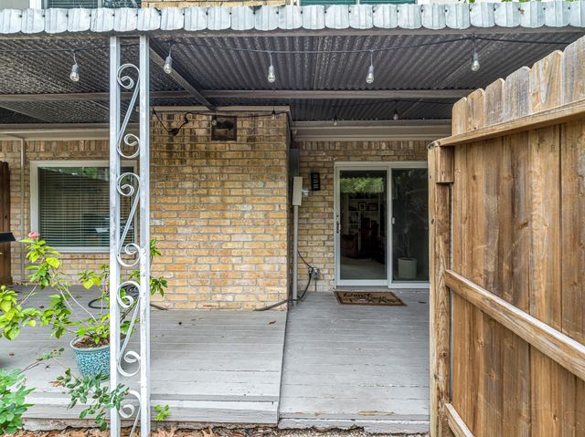 1669 W Sam Houston Parkway S, Houston, TX 77042