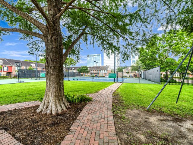 1669 W Sam Houston Parkway S, Houston, TX 77042