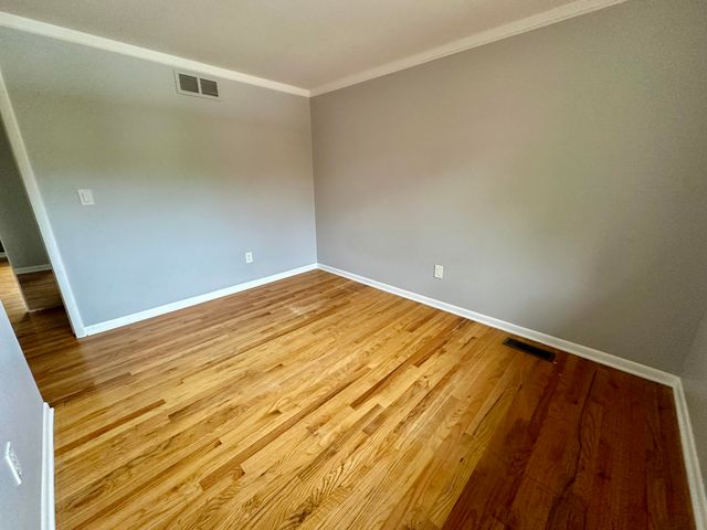 21489 Danbury Street, Woodhaven, MI 48183