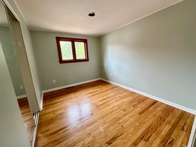 21489 Danbury Street, Woodhaven, MI 48183