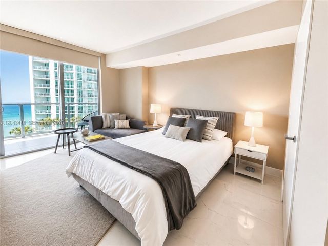 1300 Brickell Bay Dr 1806, Miami, FL 33131
