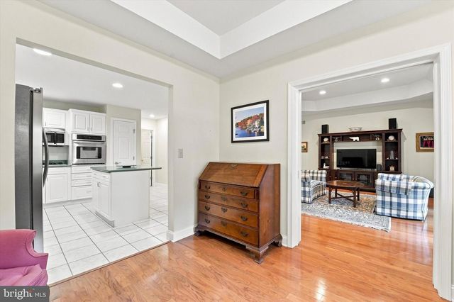 4 EMPRESS CT, Princeton, NJ 08540