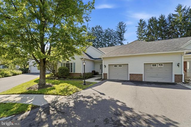 4 EMPRESS CT, Princeton, NJ 08540