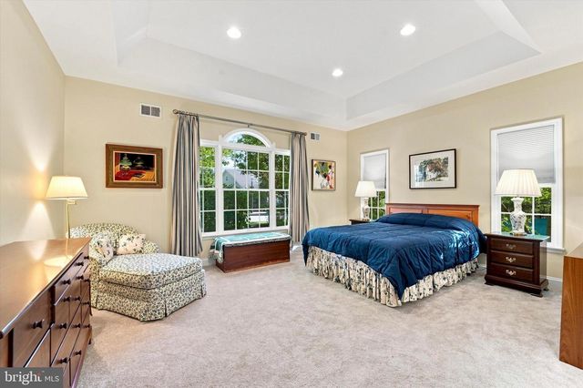 4 EMPRESS CT, Princeton, NJ 08540