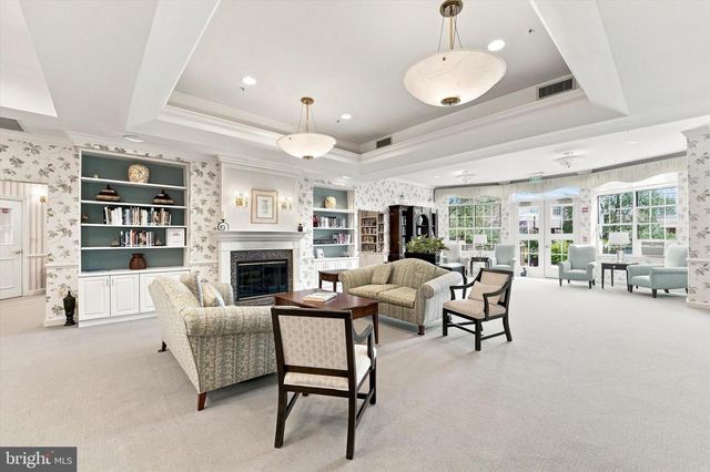 4 EMPRESS CT, Princeton, NJ 08540