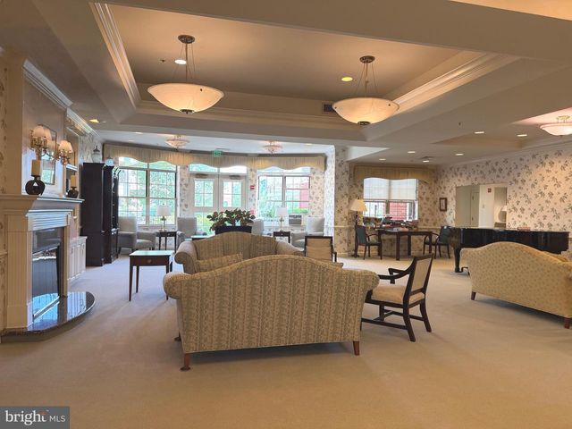 4 EMPRESS CT, Princeton, NJ 08540