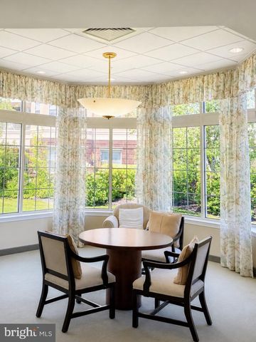 4 EMPRESS CT, Princeton, NJ 08540