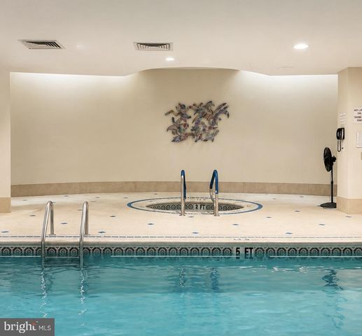 4 EMPRESS CT, Princeton, NJ 08540