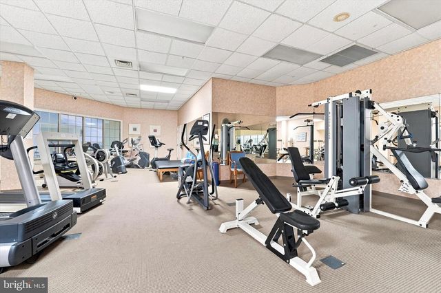 4 EMPRESS CT, Princeton, NJ 08540
